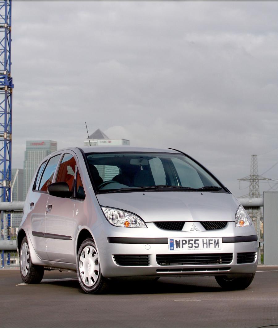  Mitsubishi Colt 5-Door 2004 года  (UK) (фото 13 из 33)